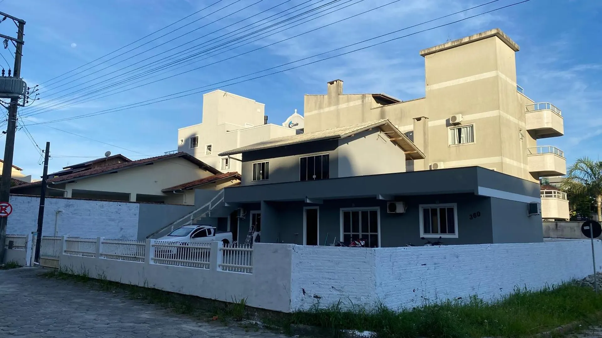 Casa Com Tres Dormitoria A Uma Quadra Da Praia 邦比尼亚斯